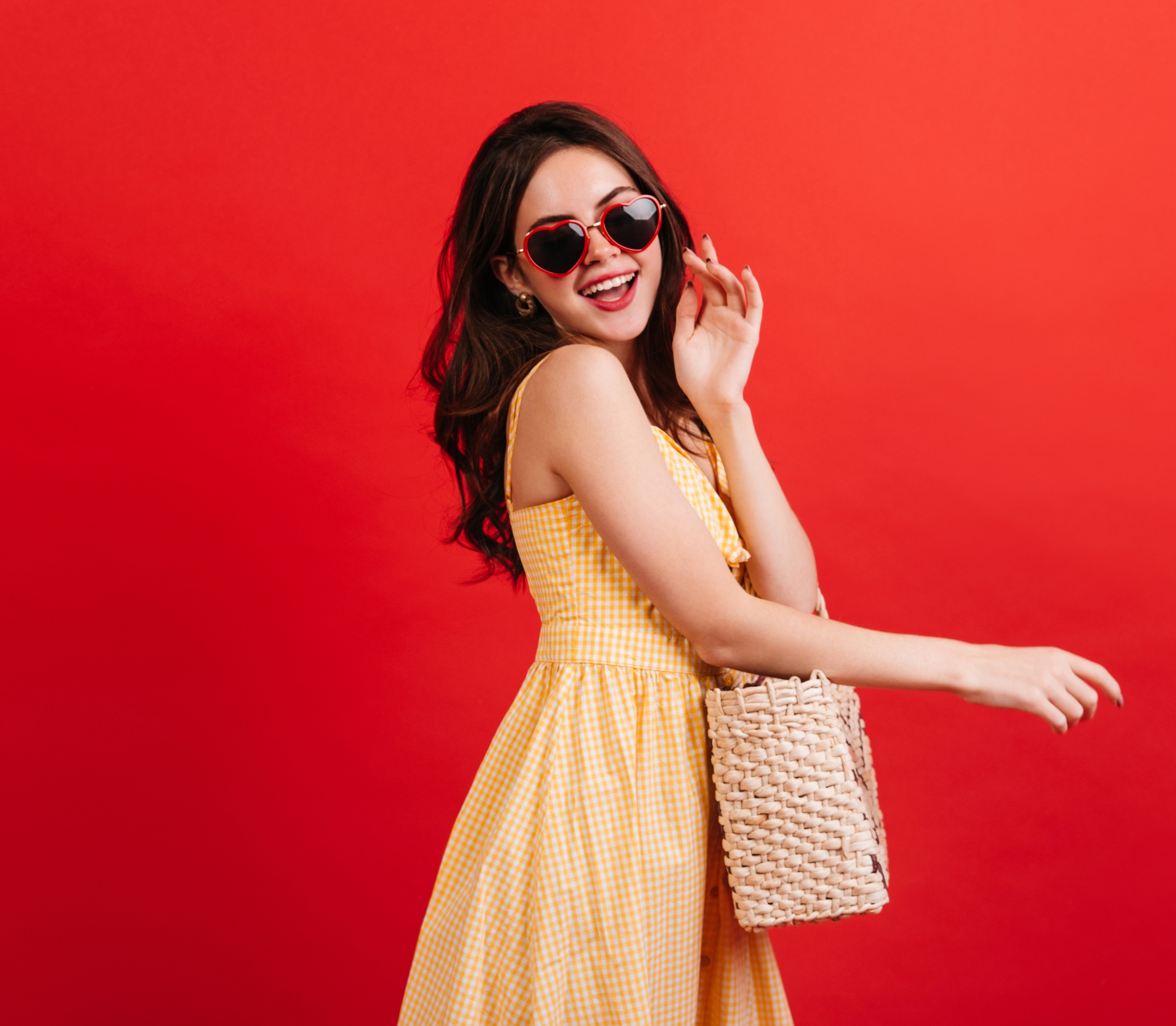 How to Find the Best Sunglasses for Your Face Shape and Style