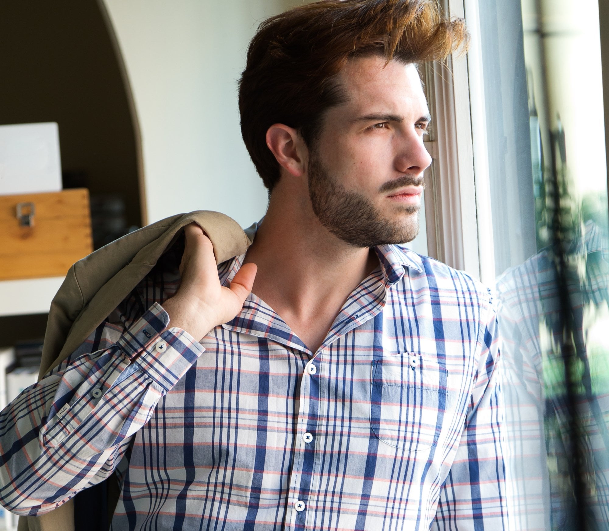 Why Fabric Matters In Men’s Button-Up Shirts: A Focus On Alfani Tops