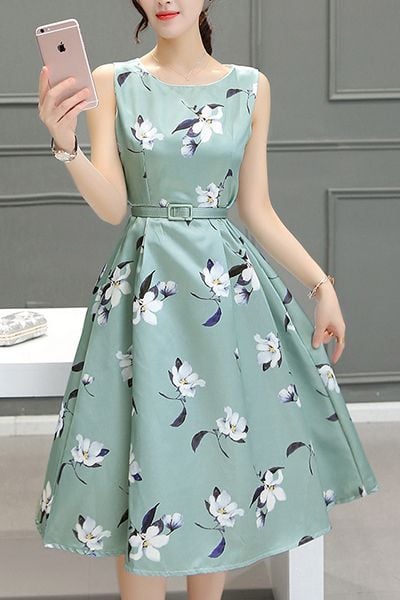 lady models in A flowery A-Line Dress