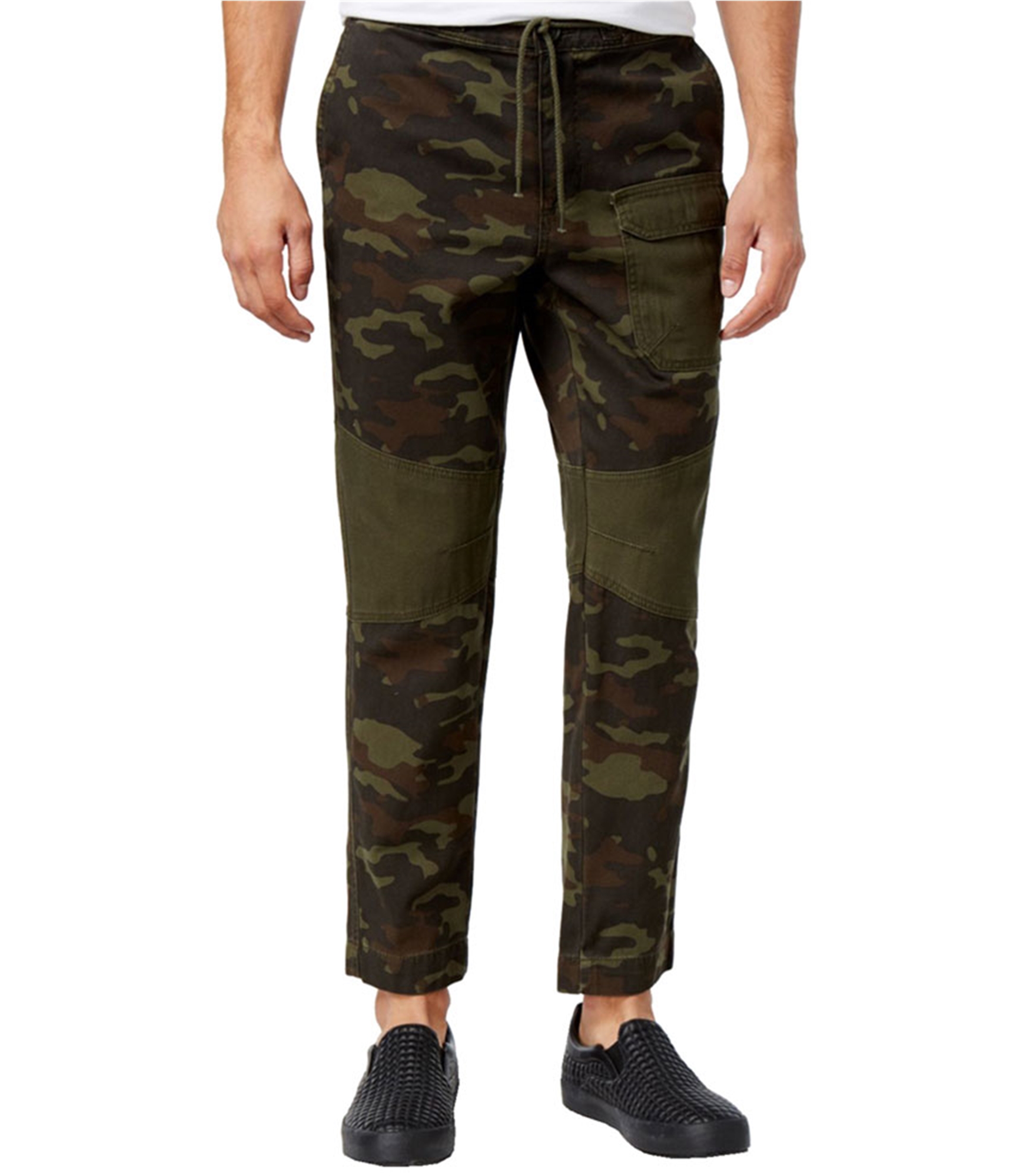 man-wearing-casual-jogger -pants