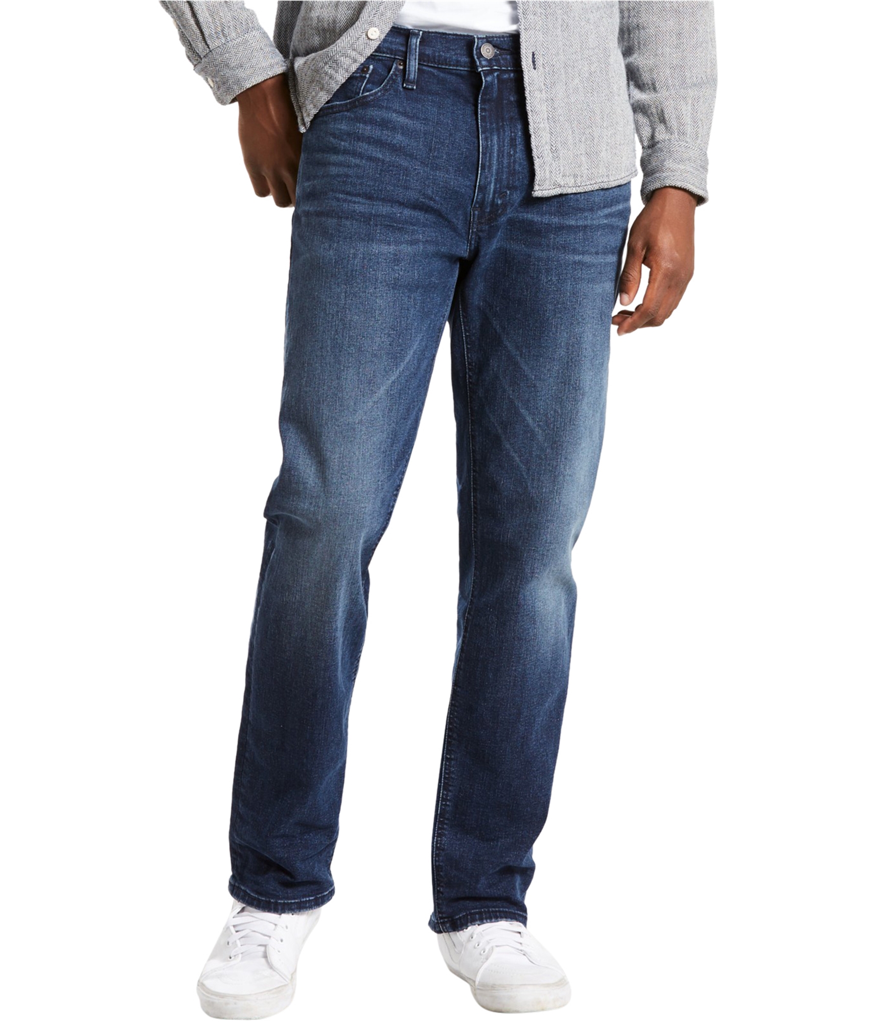 men-wearing-comfort-fit-jeans