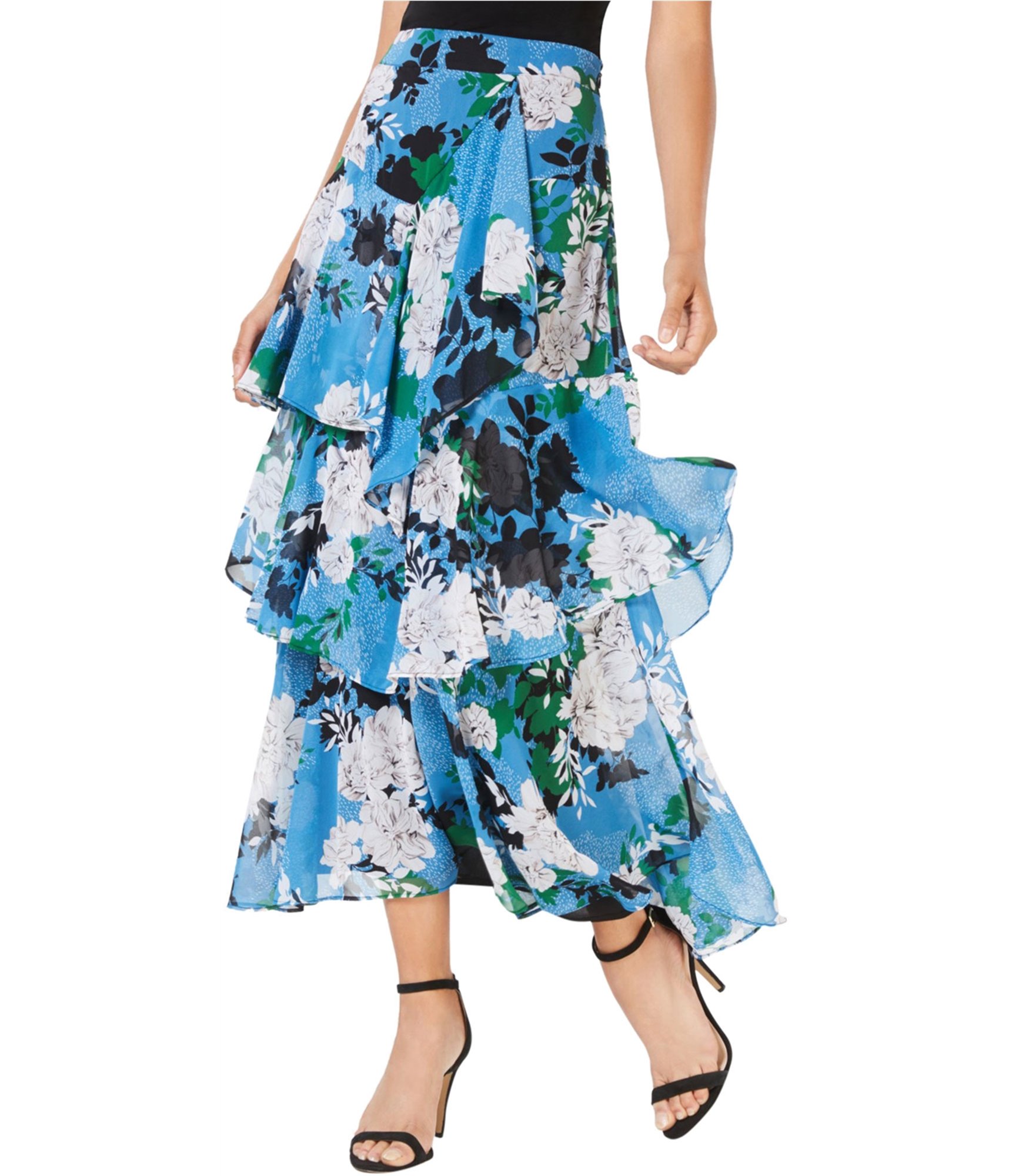 Woman-wearing-tiered-floral-maxi-skirt