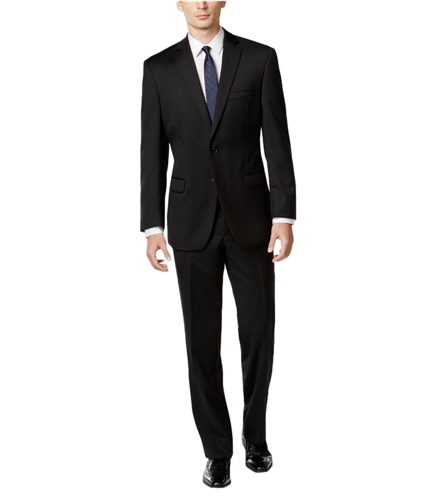 man models in a fitted suit