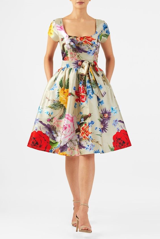 Pair Your Dress with a Floral Belt