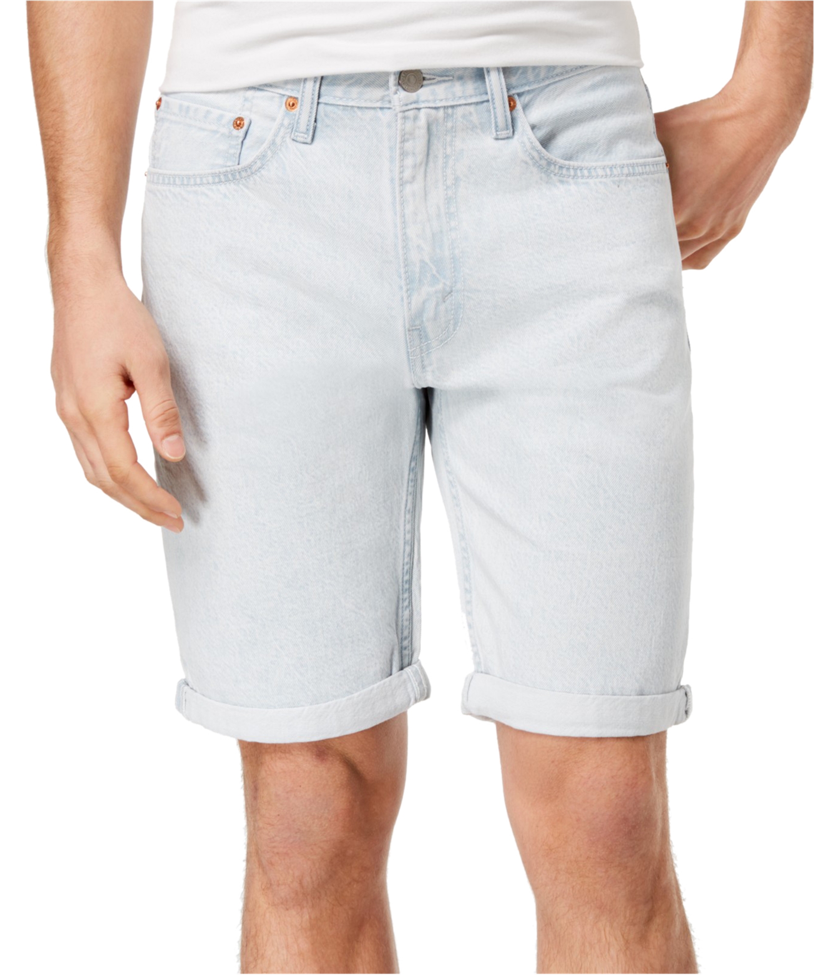 Man-wearing-denim-shorts