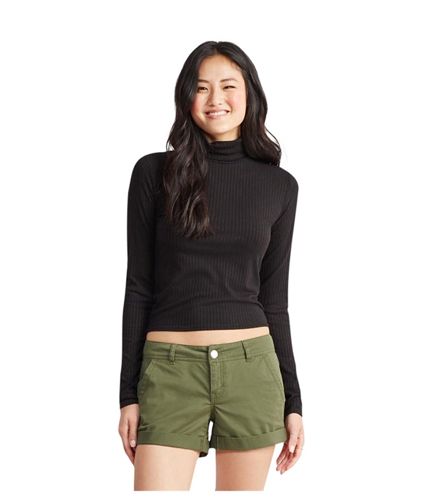Woman-wearing-ribbed-turtleneck-sweater