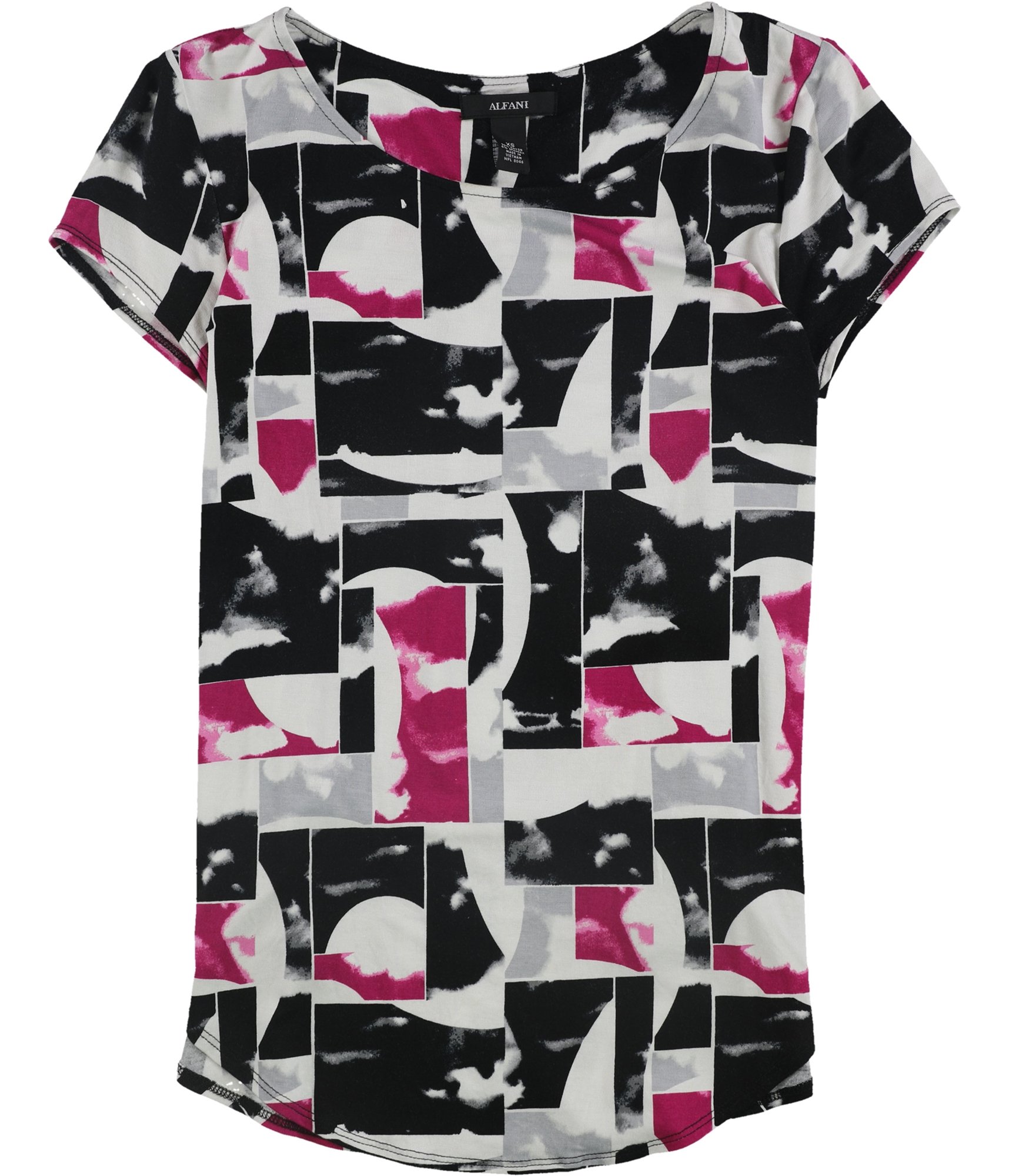 Geometric-graphic-tee-for-women