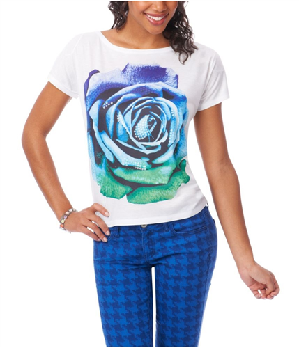 Lady models in Aeropostale Sequin Rose Graphic T-Shirt