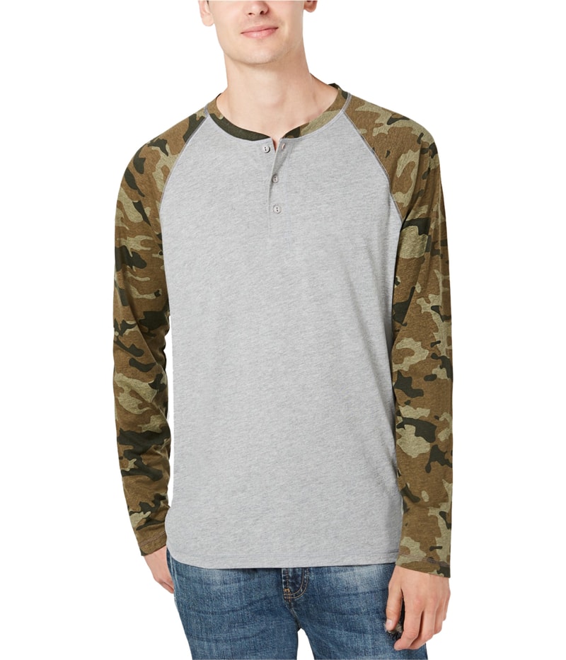 American Rag Mens Camo Raglan Sleeve Henley Shirt in Gray